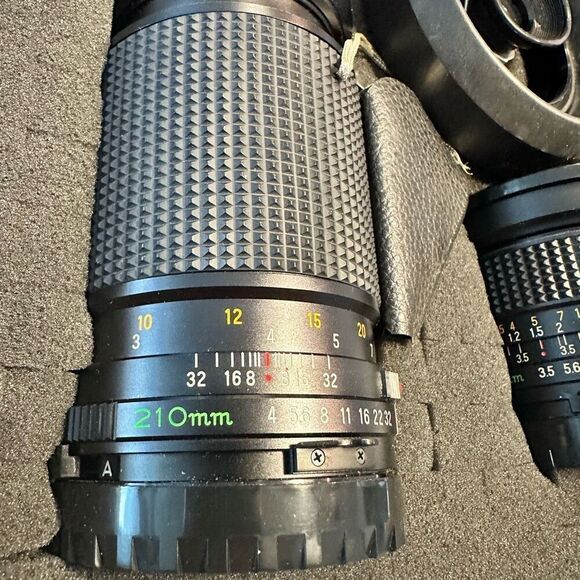 Vintage Mamiya M645 Medium Format Film Camera W/ 4 Lenses 2 Keys & Case Black OS - Picture 8 of 16